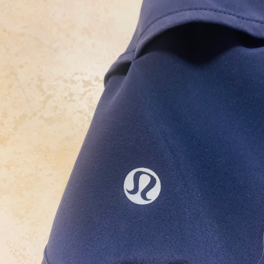 Lululemon shorts - Picture 4 of 13